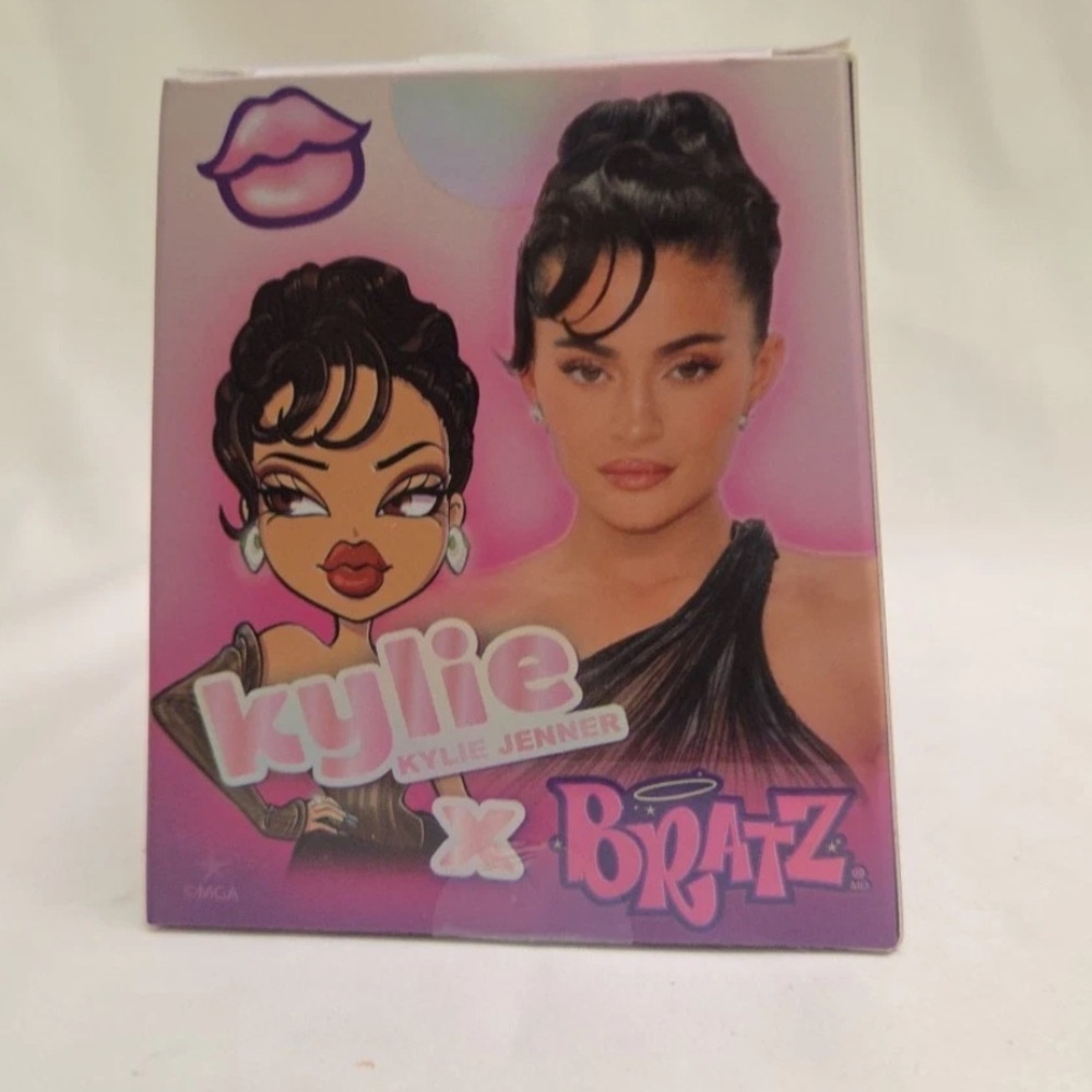 Bratz Mini X Kylie Jenner Surprise Box